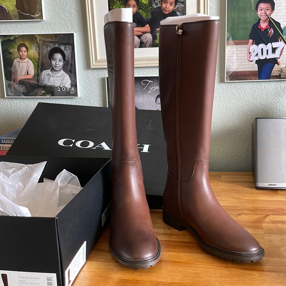 New Coach boots Fynn Boot
Embossed with our iconic